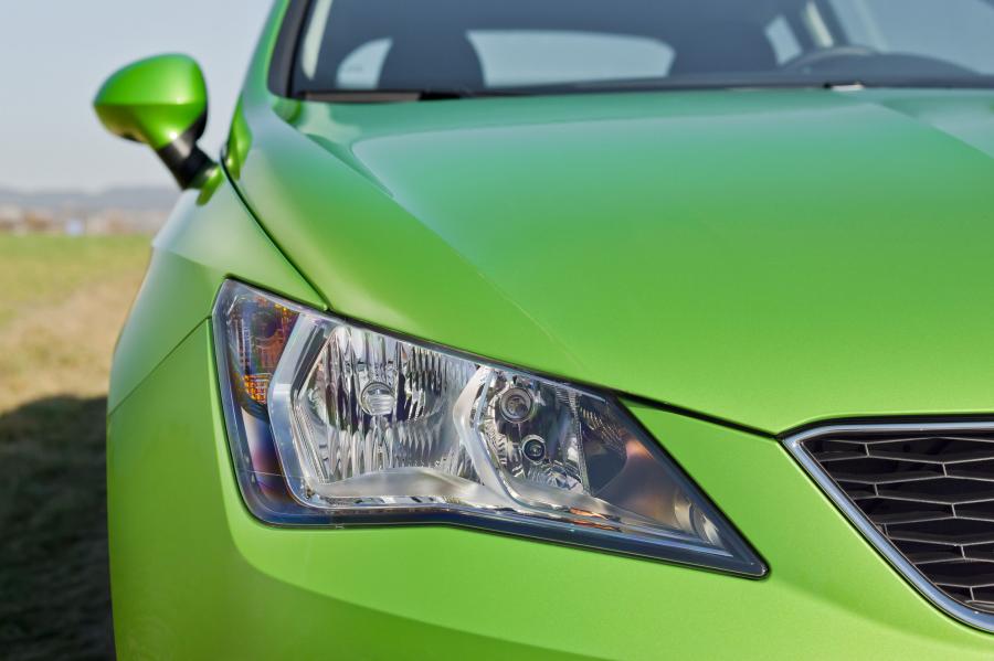  Seat Ibiza SC 2012 года  (фото 12 из 18)